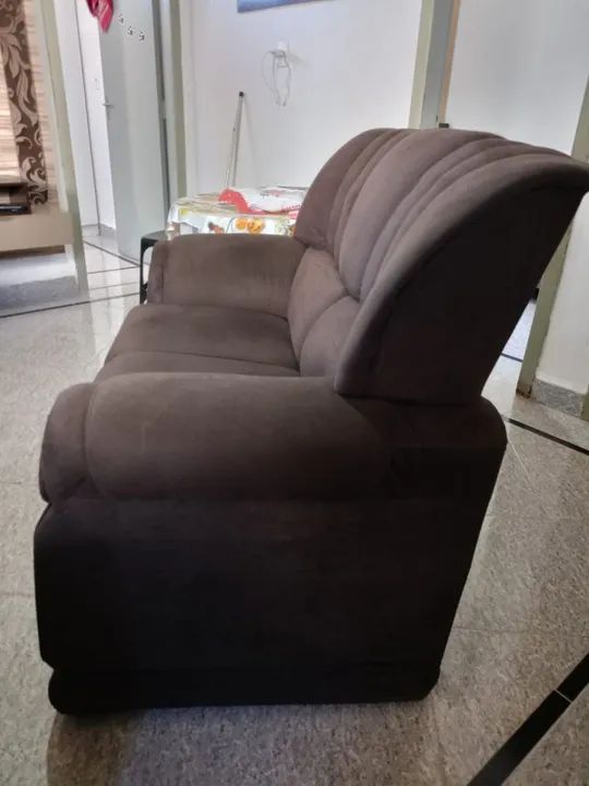 Sofá Marrom Suede com dois e três lugares. - Foto 6