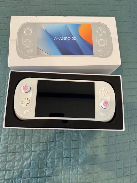 Ayaneo 2S - 32gb RAM e processador 7840u