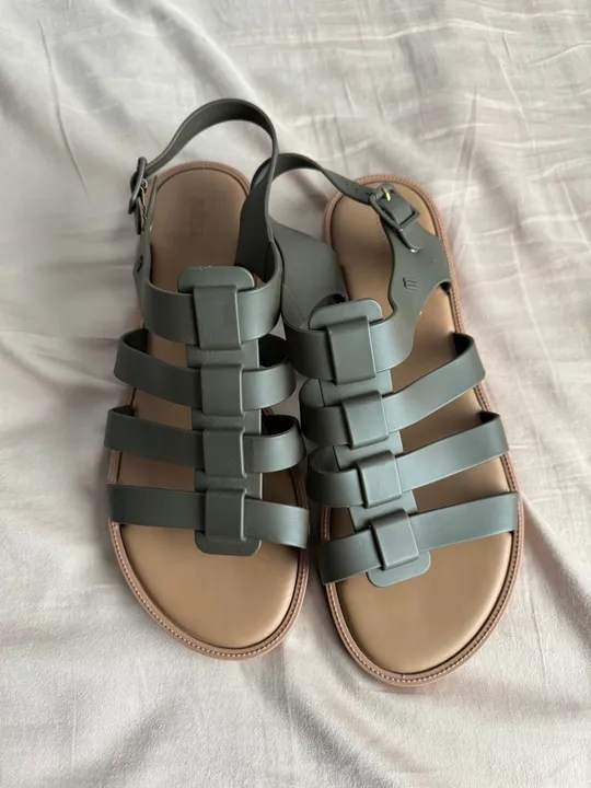 Papete Melissa 44