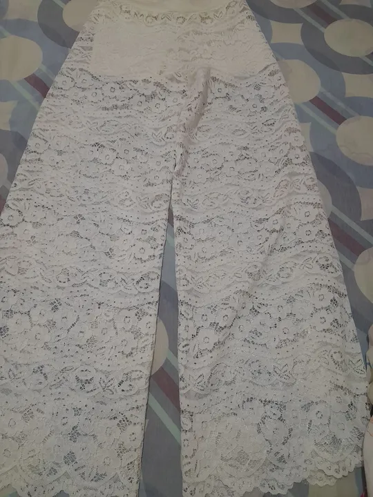 Calça Branca de Renda