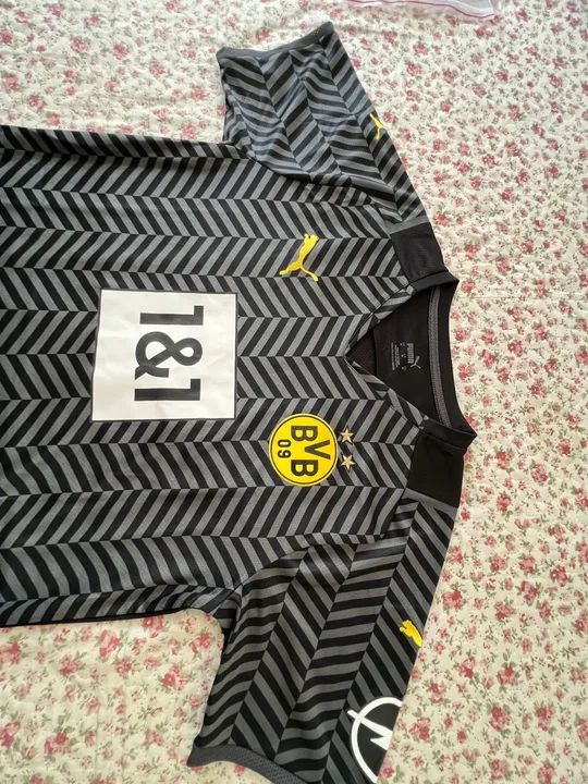 Camisa Borussia Dortmund 1&1 - Tamanho M - Unissex - Foto 4