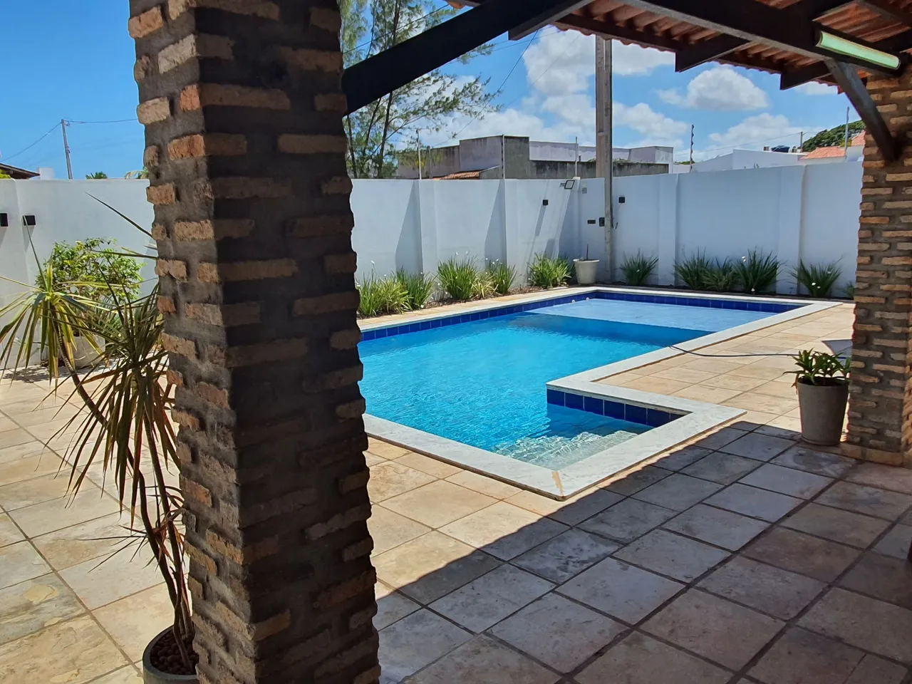 Casa de luxo completa com piscina privativa