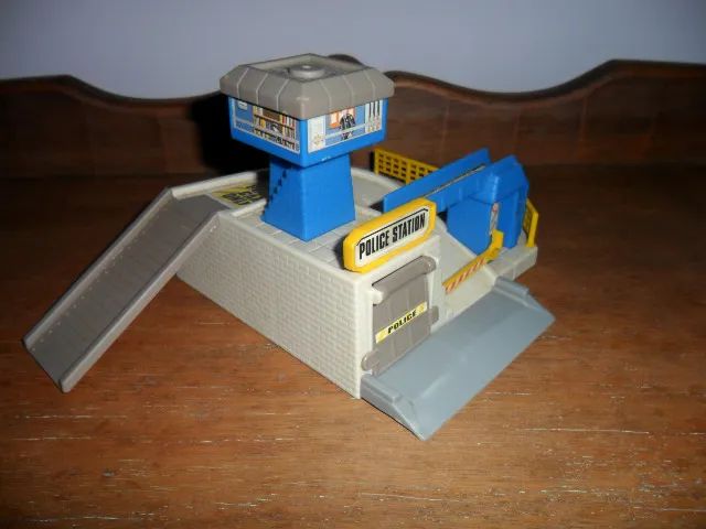 Vintage Miniatura Playset Mattel Hot Wheels  Brinquedo antigo e raro, em bom estado - Foto 3