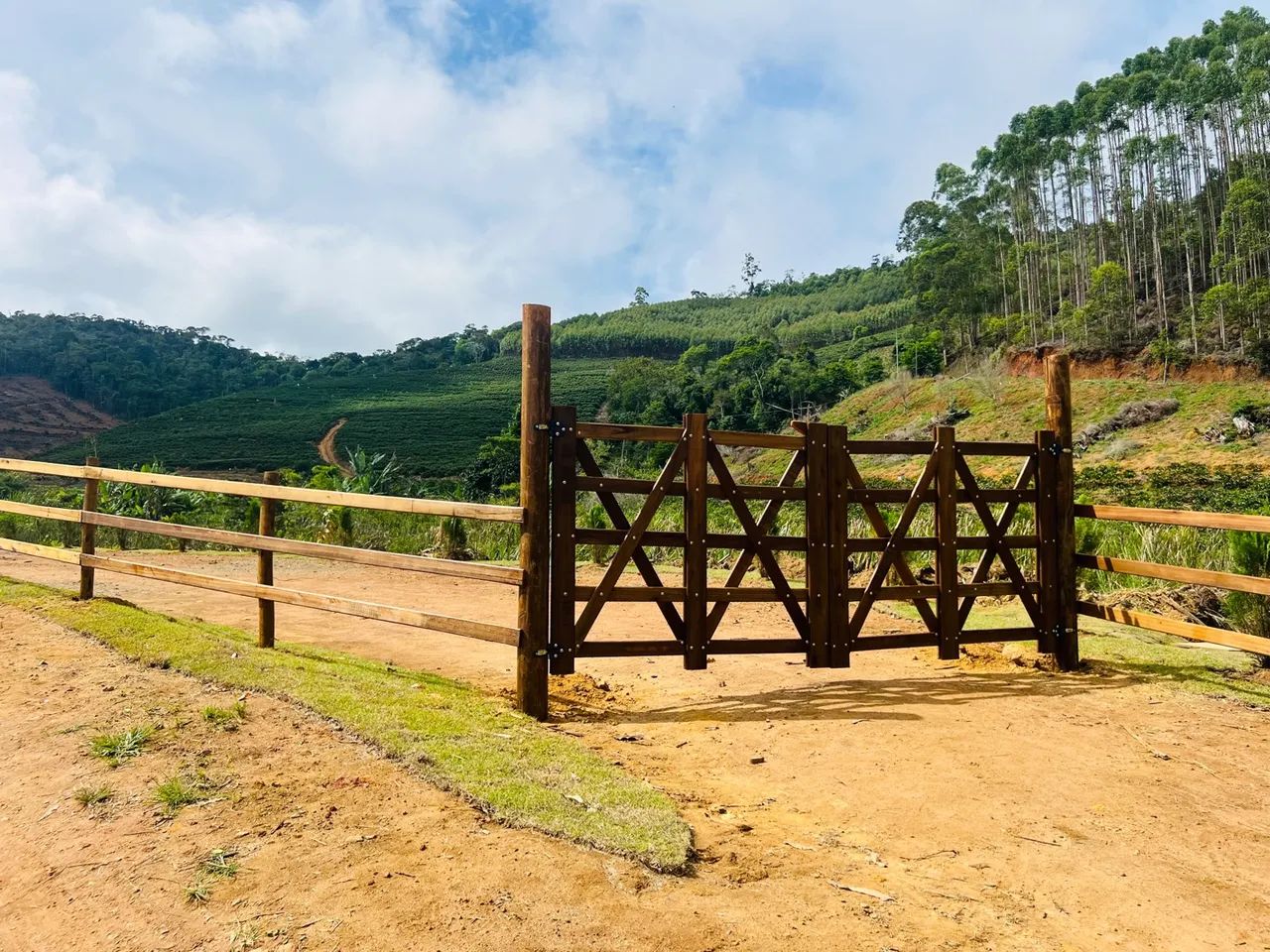 Linda Chácara com lago em Santa Teresa a 5 km do centro  - Foto 2