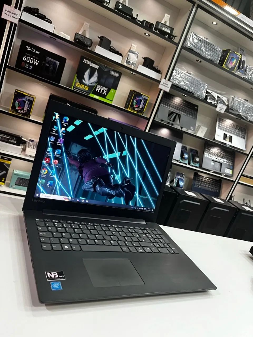 Notebook Lenovo Intel Celeron com 8Gb de RAM e SSD de 256Gb