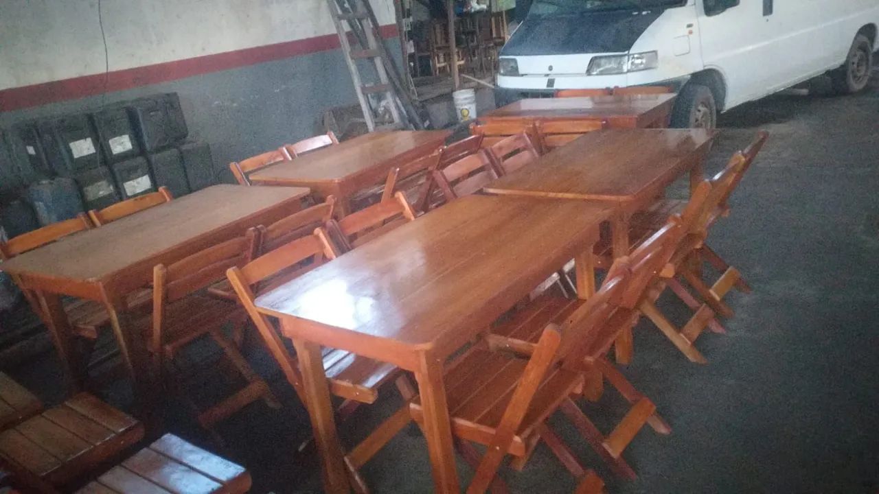 Jogo de Mesa e Cadeiras de Madeira - 4 Lugares - Foto 2