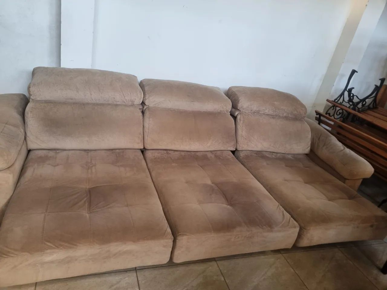 Sofá retrátil e reclinavel grande  - Foto 2