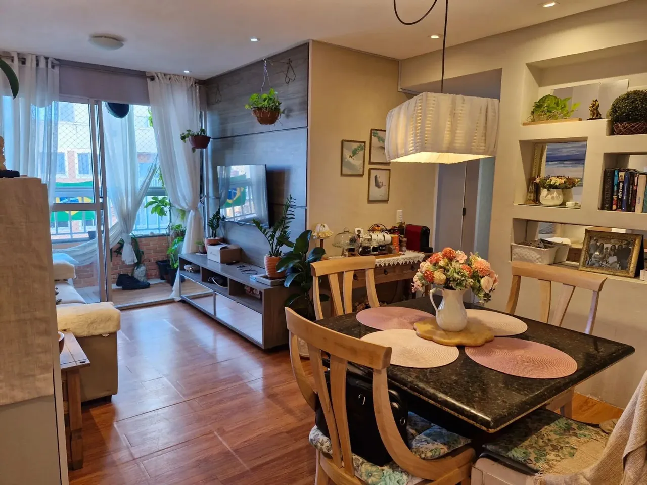 VENDO APARTAMENTO EM PIEDADE