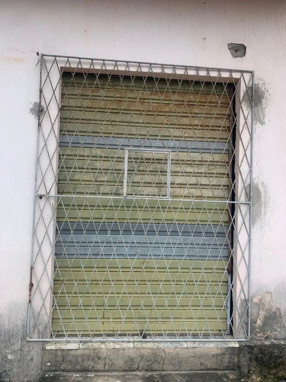 Porta de rolo com grade whats *.