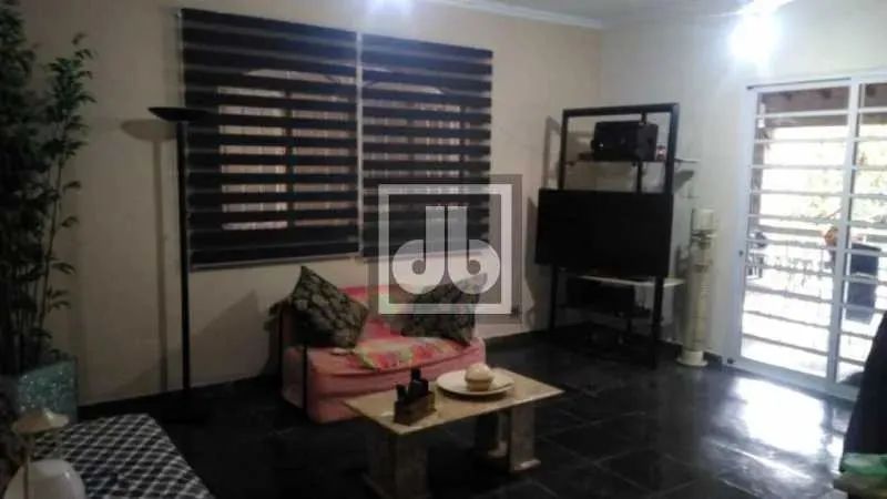 Casa Taquara Ótima - Sala - 3 quartos - 1 suíte - 3 vagas de garagem. Oportunidade Agende  - Foto 2