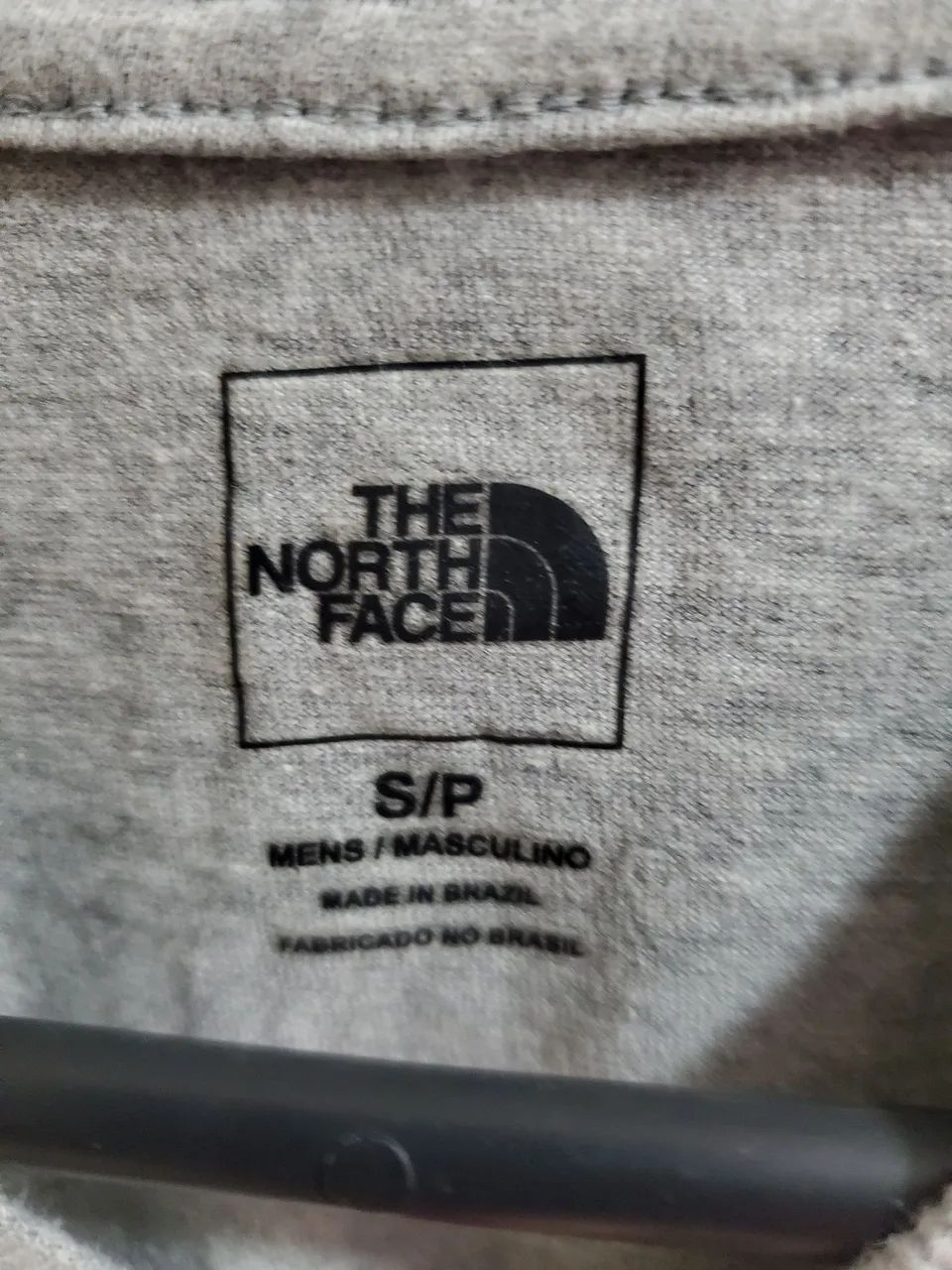 Camiseta The North Face cinza  - Foto 4