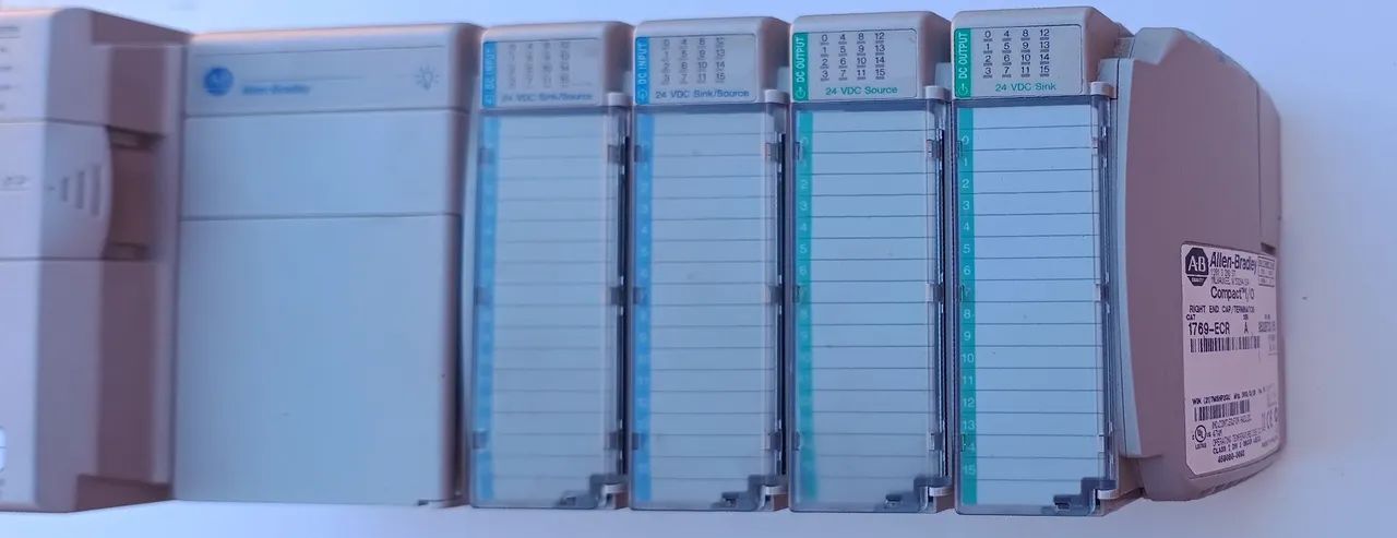 CLP Rockwell Controlador Compacto Logix L30ERM Allen-Bradley - Foto 2