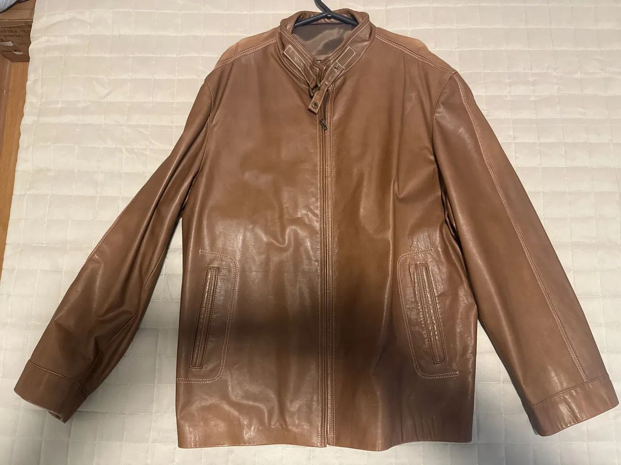 Jaqueta de Couro Marrom - Elegância e Conforto