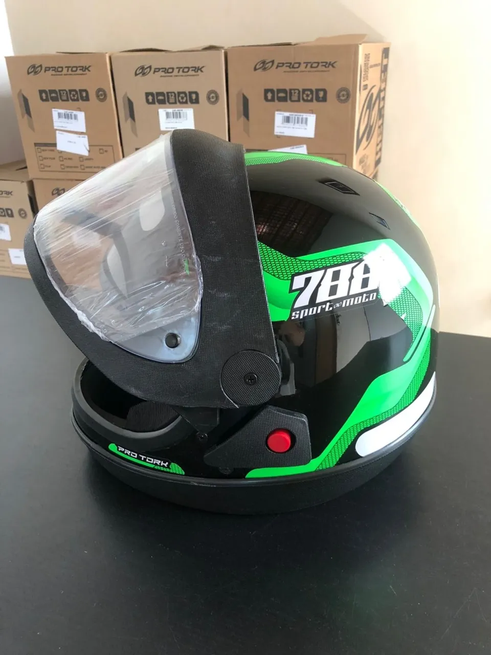 Capacete verde - loja 56 58 60