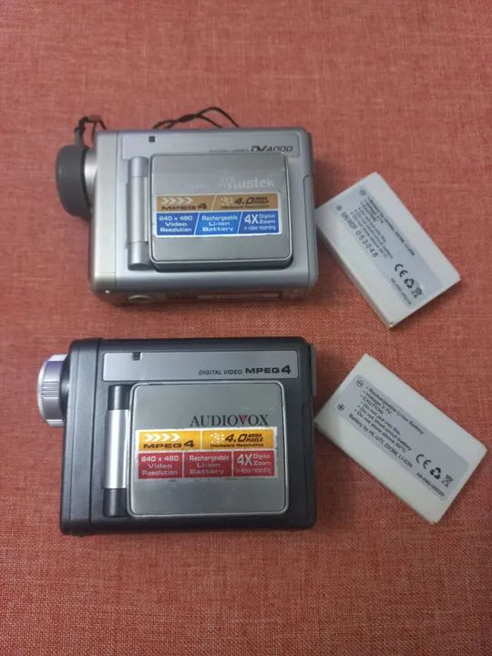 Câmera Filmadora Digital Mustek  e Audiovox 