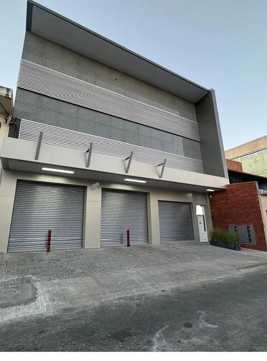 Prédio Residencial e Comercial 877m² proximo a Av. Tiradentes  no Bairro Industrial - Cont