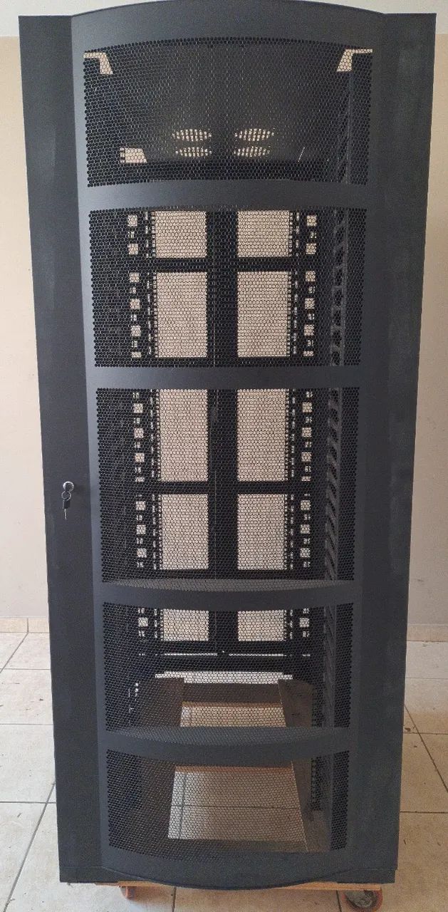 Rack de piso para servidor 