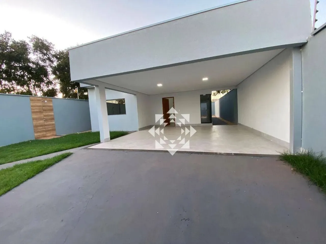 Casa Térrea em Luzimangues: 3 Quartos, Suíte e Aceita Financiamento