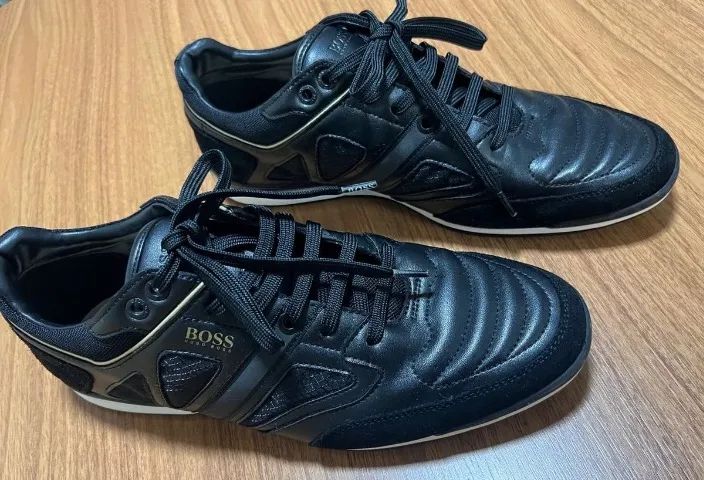 Tênis sneaker em couro Hugo Boss preto - 39 br (41 eur)