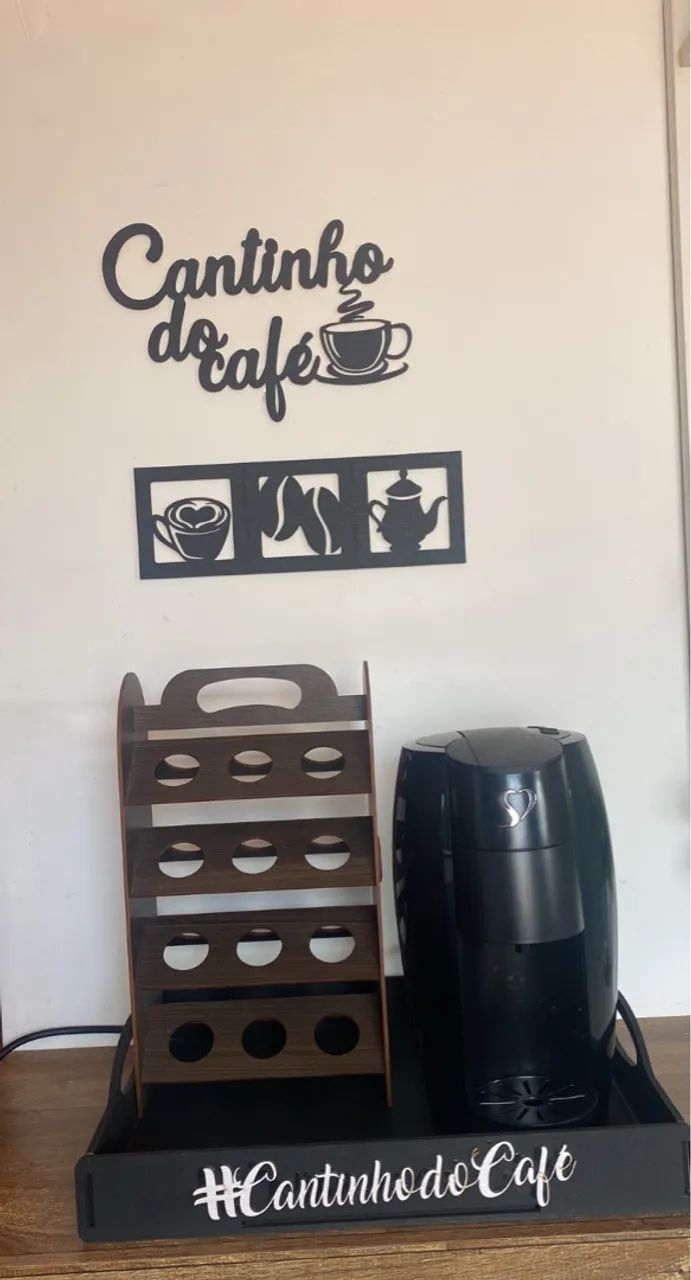 Cafeteira três corações com bandeja em MDF e porta cápsulas. - Foto 2