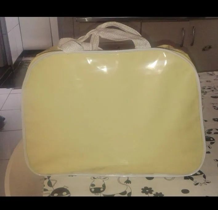 Bolsa maternidade amarela 