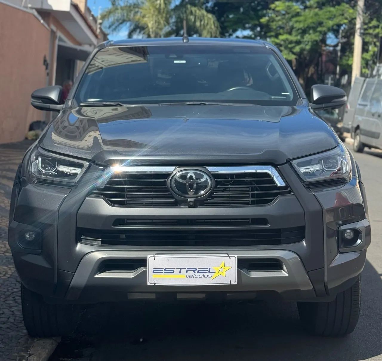 Toyota Hilux Conquest 2023/2024 