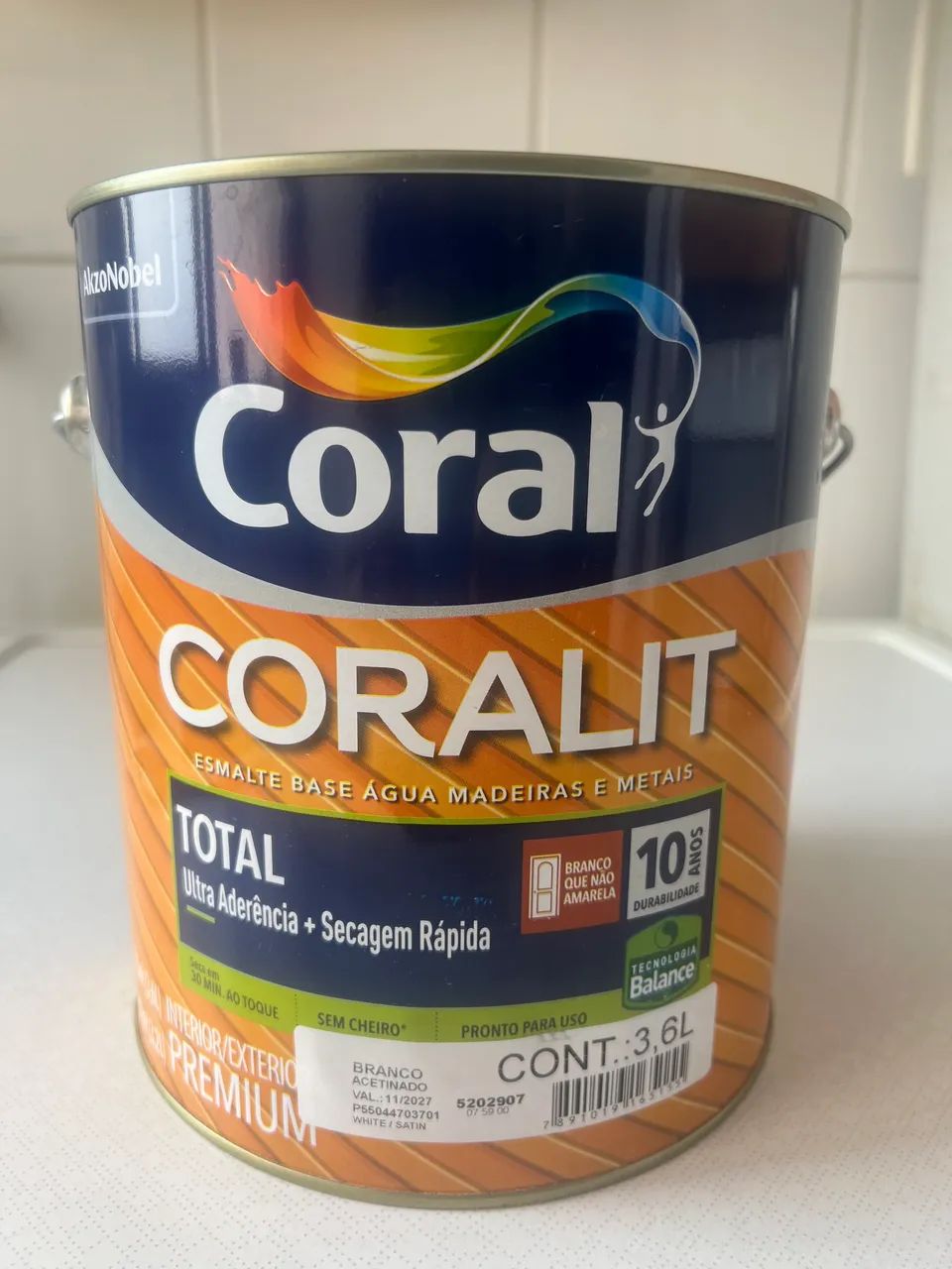 Tinta Coral Coralit madeira e metal branca 3,6L