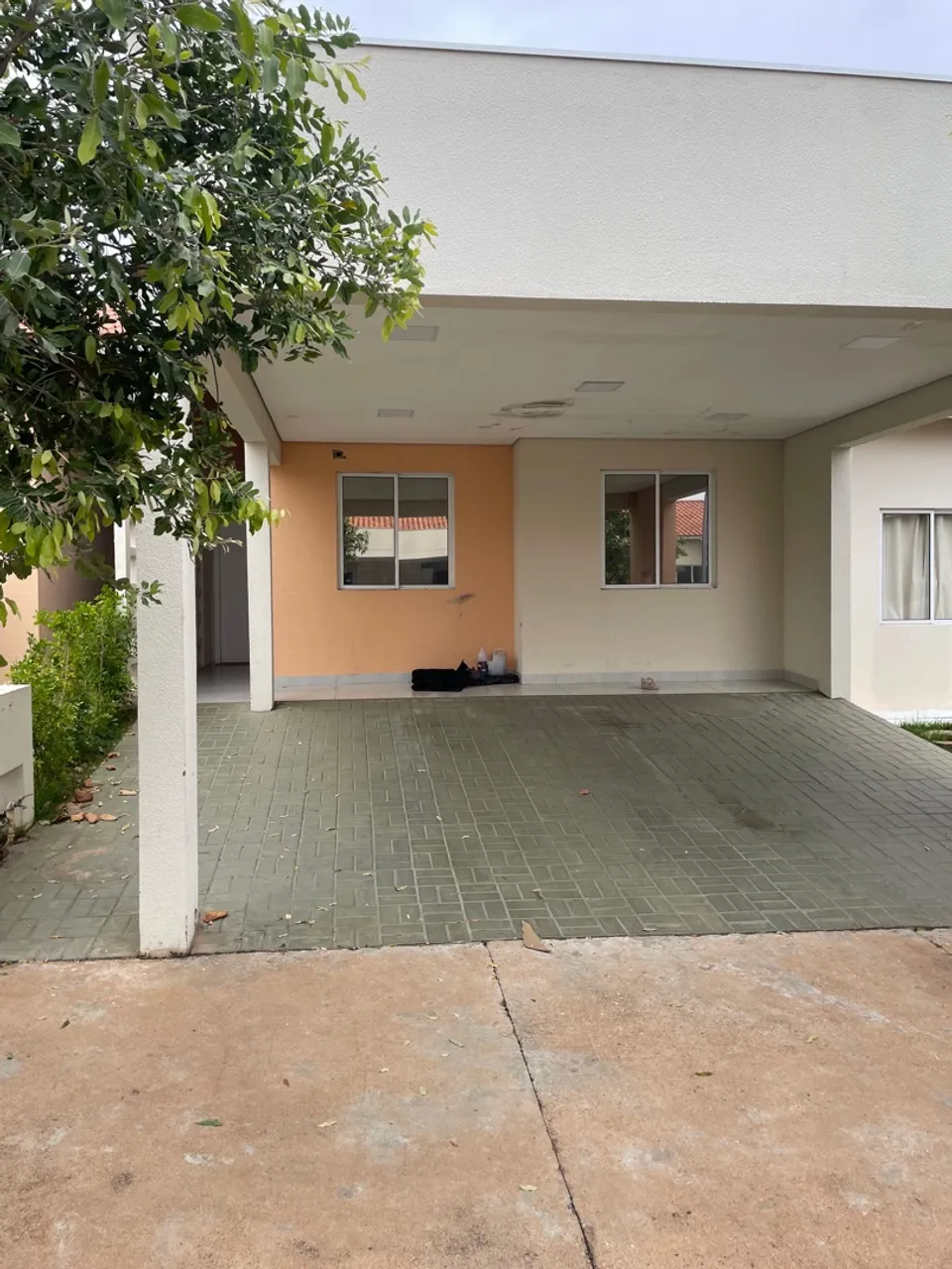LOCAÇÃO DE LINDA CASA NO COND RUBI