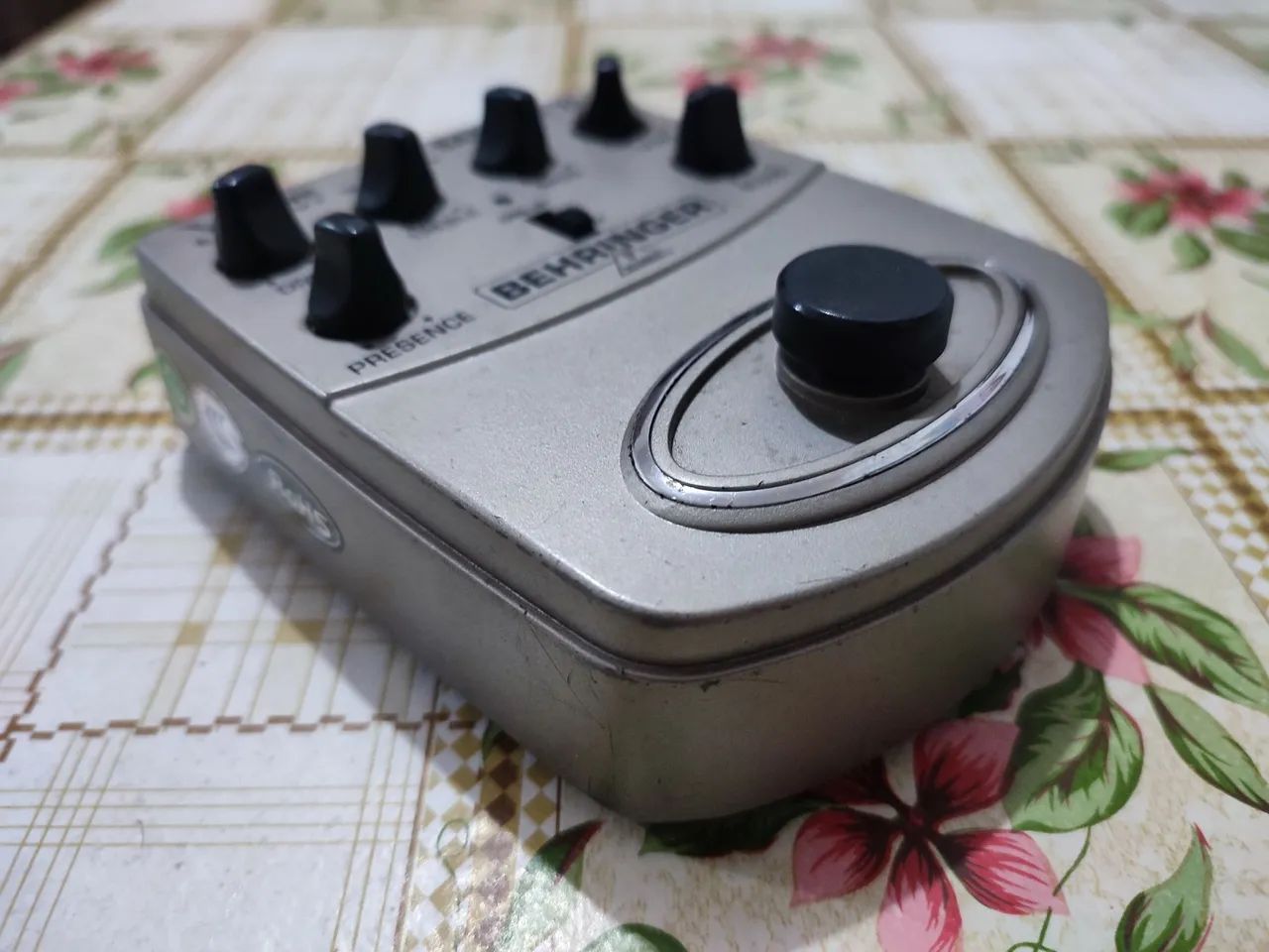 Preamp Baixo Behringer - Foto 4