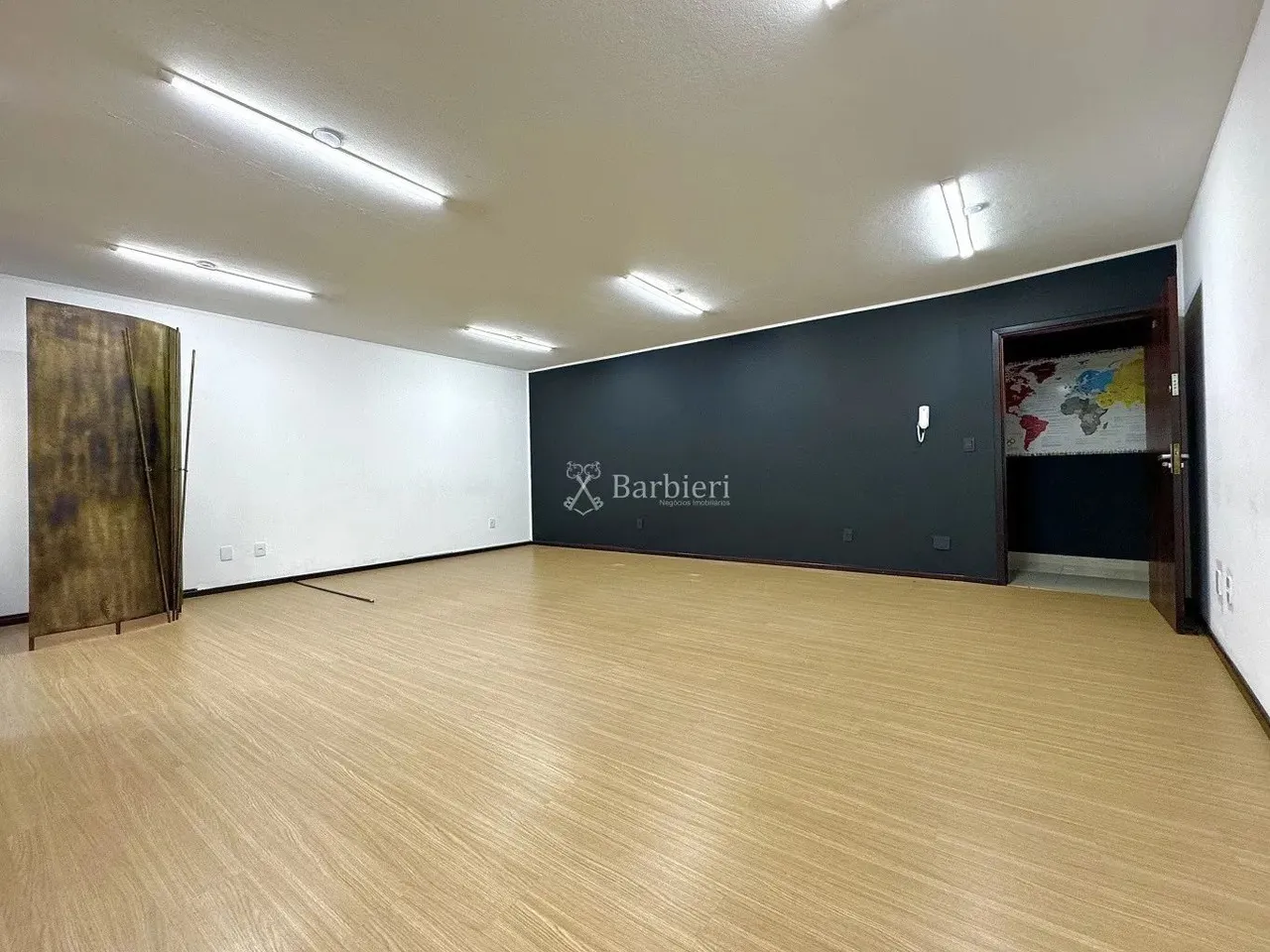Sala comercial para locação no bairro Centro em Blumenau/SC