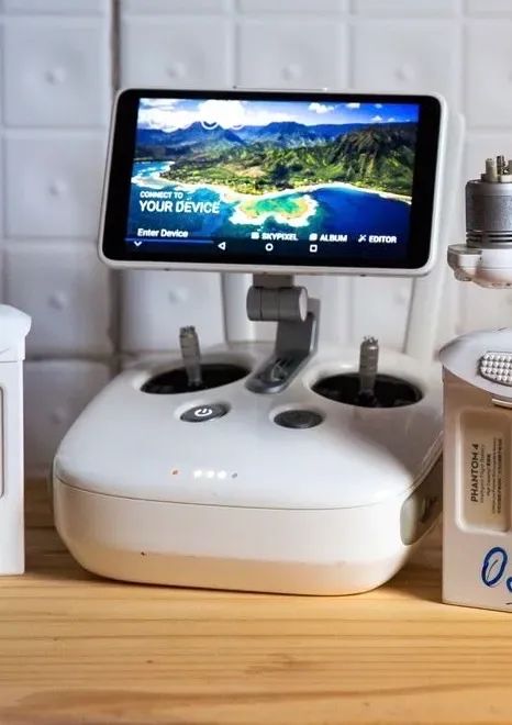 DJI RADIO CONTROLE GL300 E PARA LINHA PHANTOM 4 - Drones - Ponto