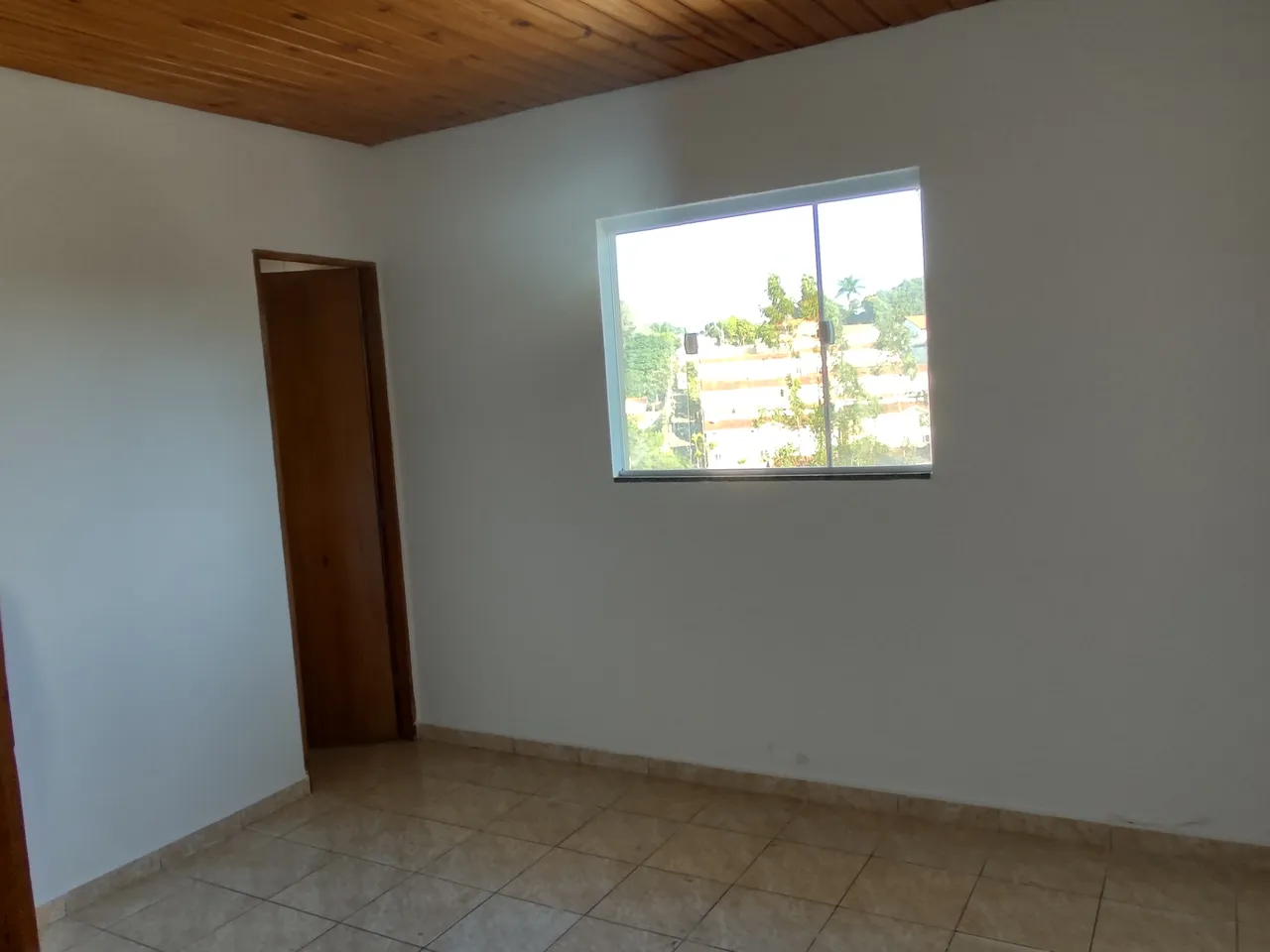 Excelente quarto e cozinha com varanda reformado para locação super privativo - NÃO TEM VA