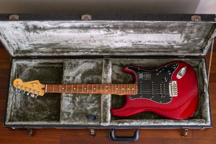 Fender Player Stratocaster HSS PT MN ケース Fender Player Limited Edition Stratocaster Hss Candy Red Burst - C