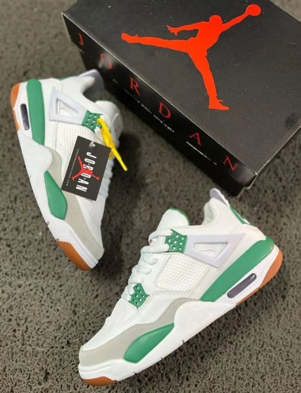 Tênis Nike Jordan 4  - Foto 2