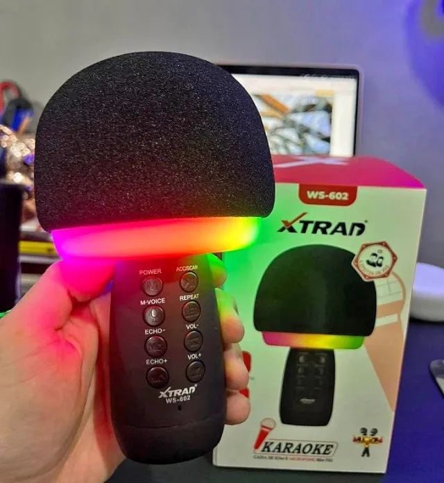 Microfone com Caixa de Som imbutida para Karaokê Bluetooth LED Xtrad Ws-602