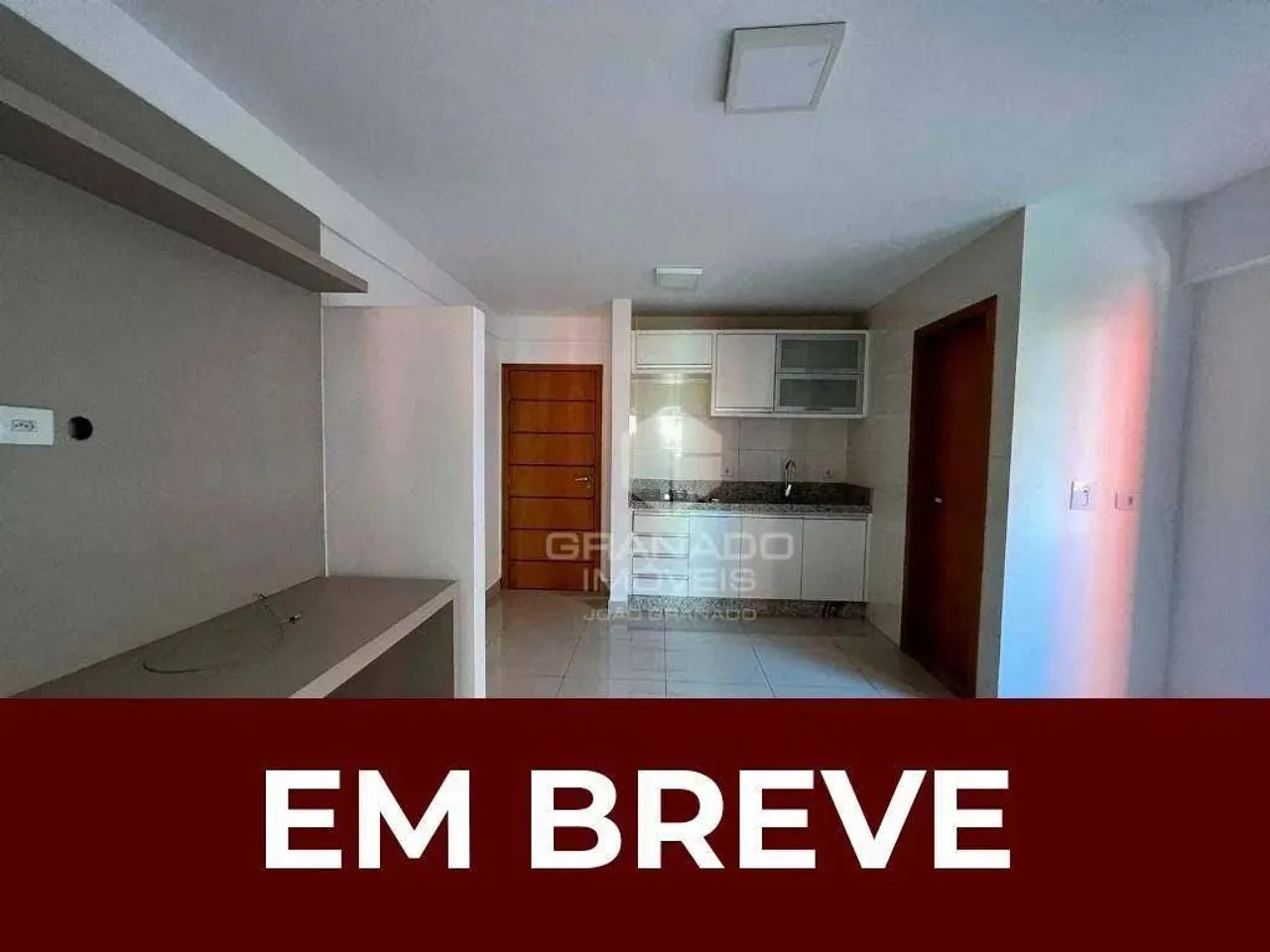 Apartamento com 1 dormitório para alugar, 40 m² por R$ 2.350,13/mês - Zona 01 - Maringá/PR