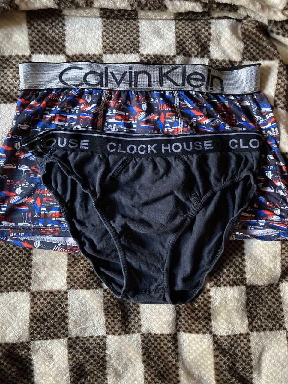 Cuecas boxer e slip tamanho M.