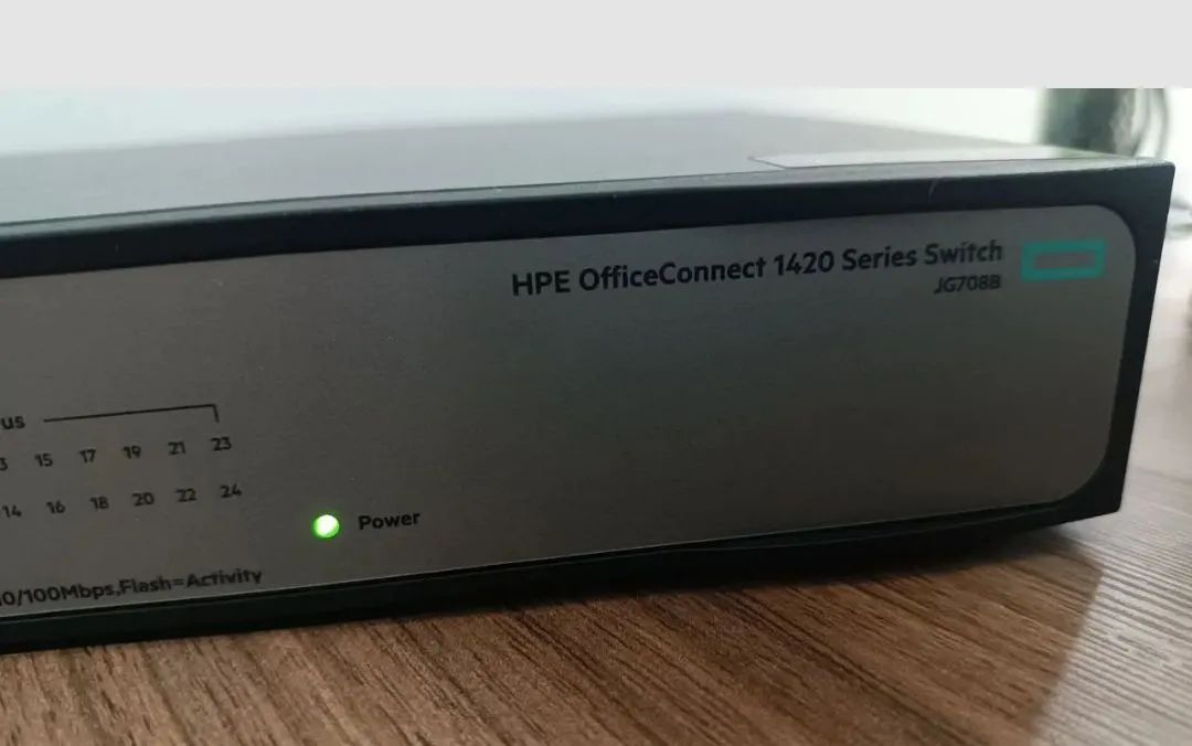 Switch de Rede 24 Portas Gigabit Hpe (Negociável) - Foto 2
