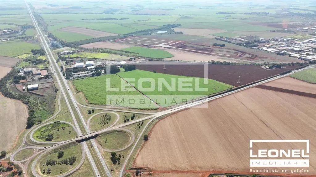 Área / Terreno Empresarial e Industrial à Venda - Foto 2