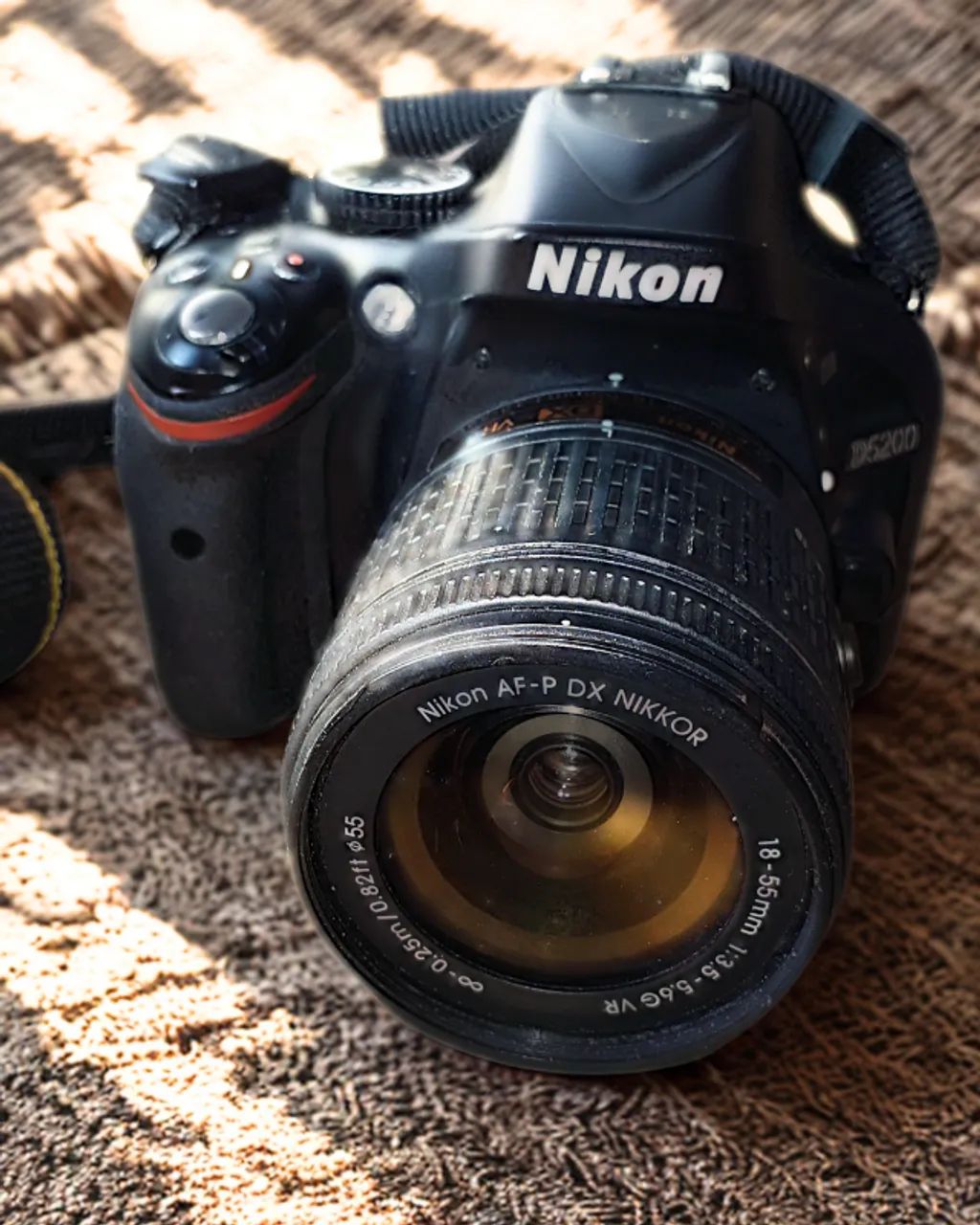  Nikon D5200 DSLR - Tela articulável ideal para selfies, vlogs e ângulos criativos. - Foto 5