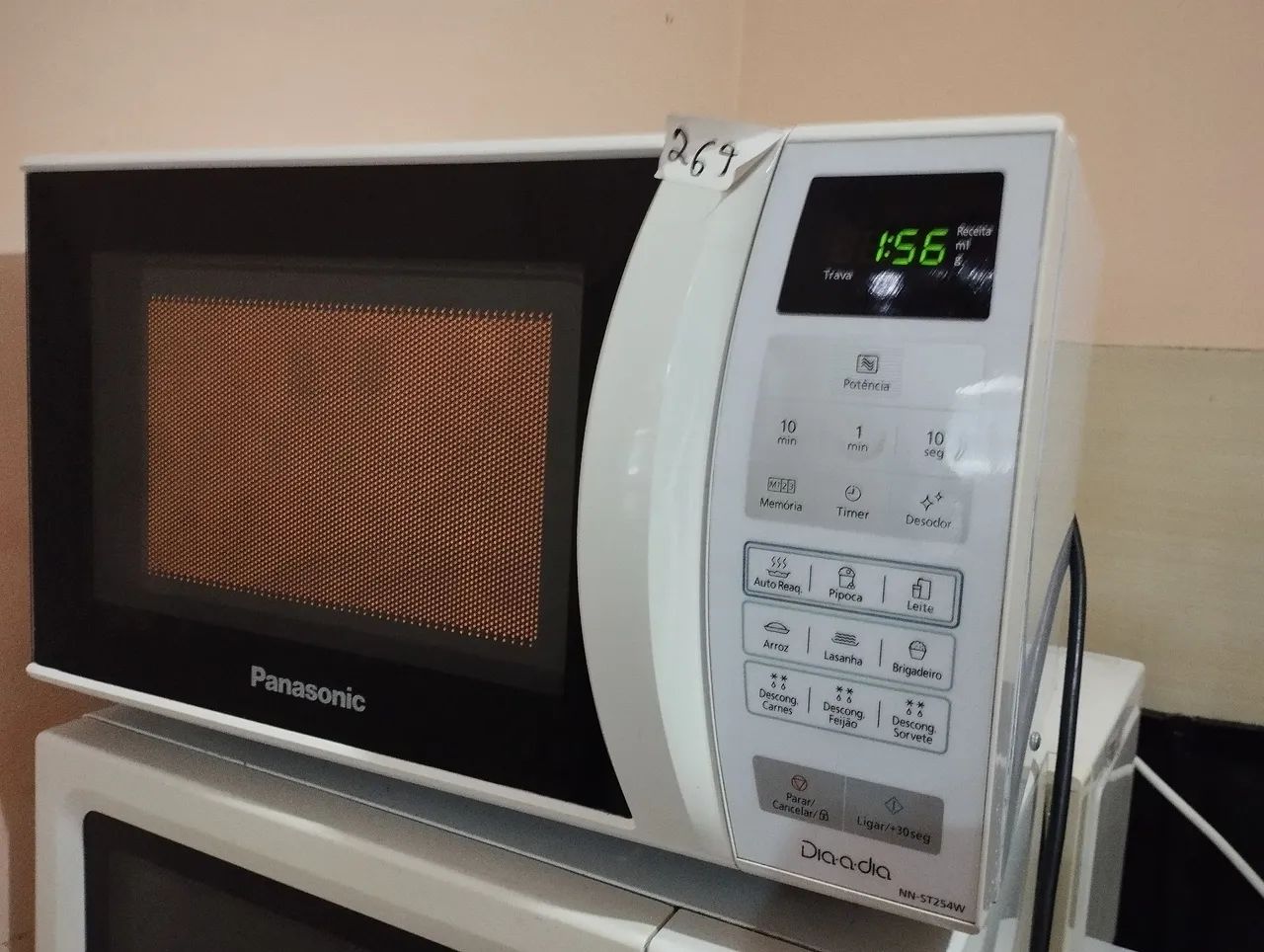 Micro-ondas Panasonic Diadia NN-ST254W