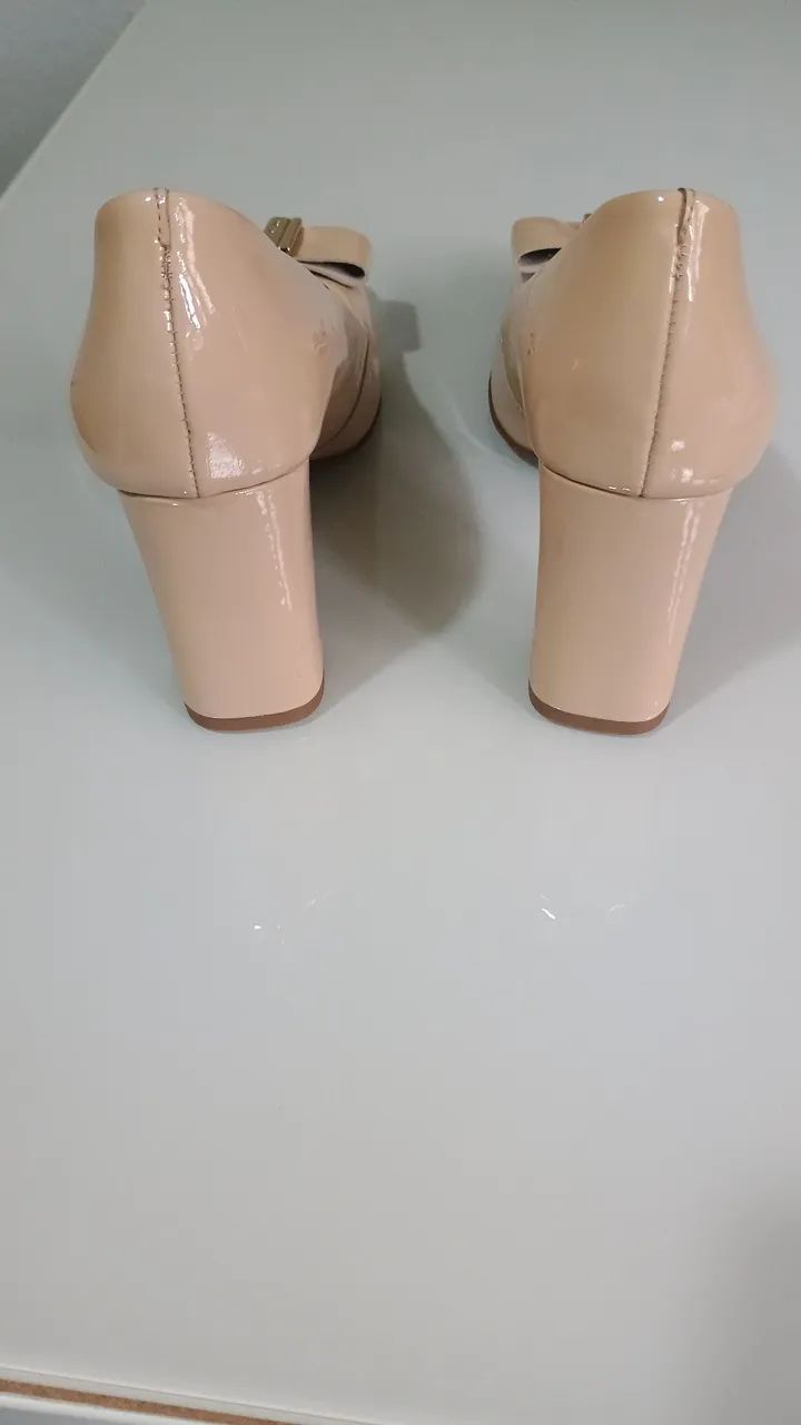 Scarpin Jorge Bischoff Bege com Detalhe de Laço - 35 - Foto 2