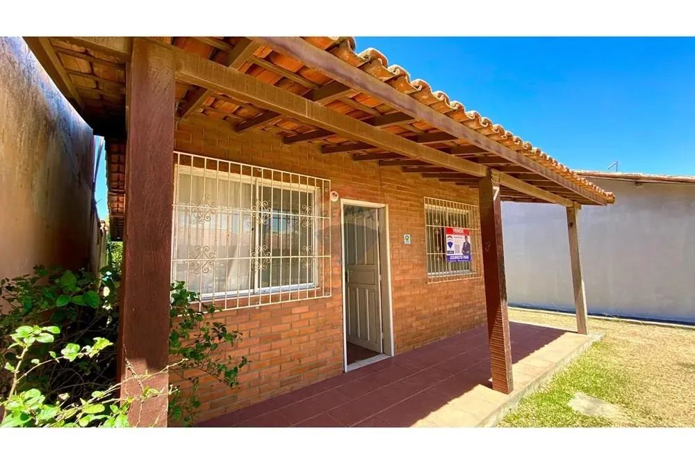 Casa à venda em São Pedro da Aldeia  2 Quartos, ótima Localização