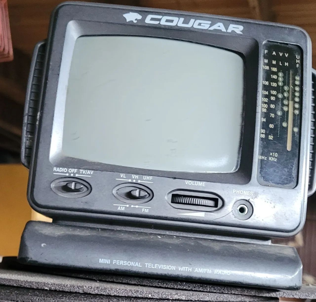 Tv pequena cougar antiga - Foto 2
