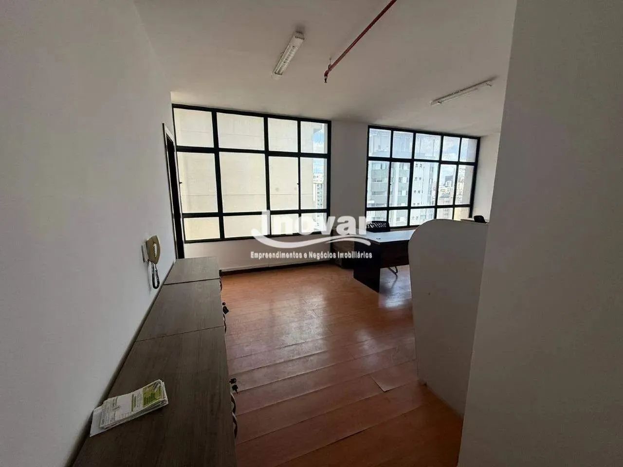Sala com 38m² Mobilhada em prédio de auto luxo na Avenida Augusto de Lima - Foto 4