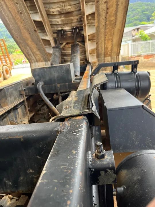 Caçamba basculante - Foto 4