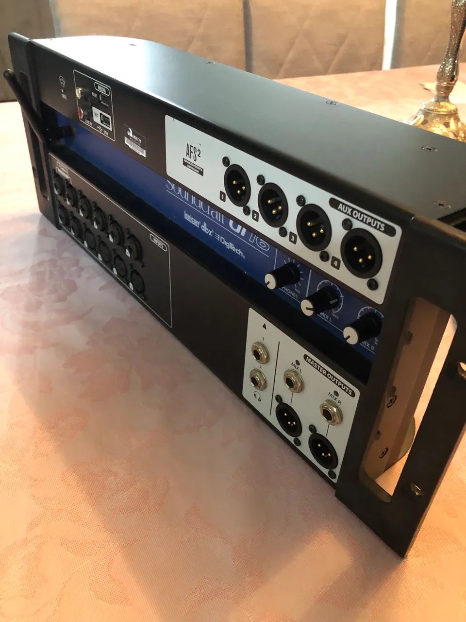 Digital Soundcraft ui 16 Mixer64285878744323121