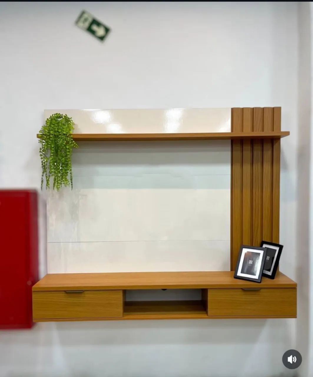 Painel para TV 55 polegadas com ripado