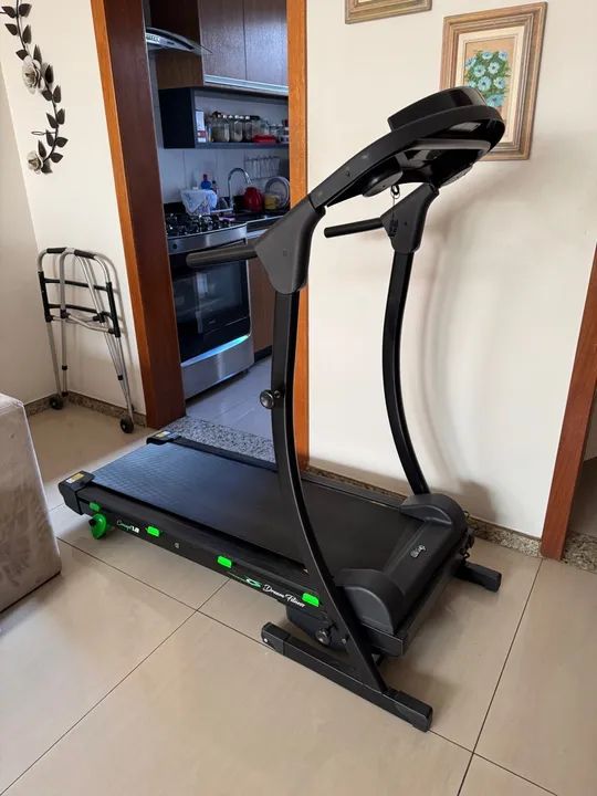 Esteira eletrônica Dream Concept 1.8 até 110kg  Bivolt  - Foto 4