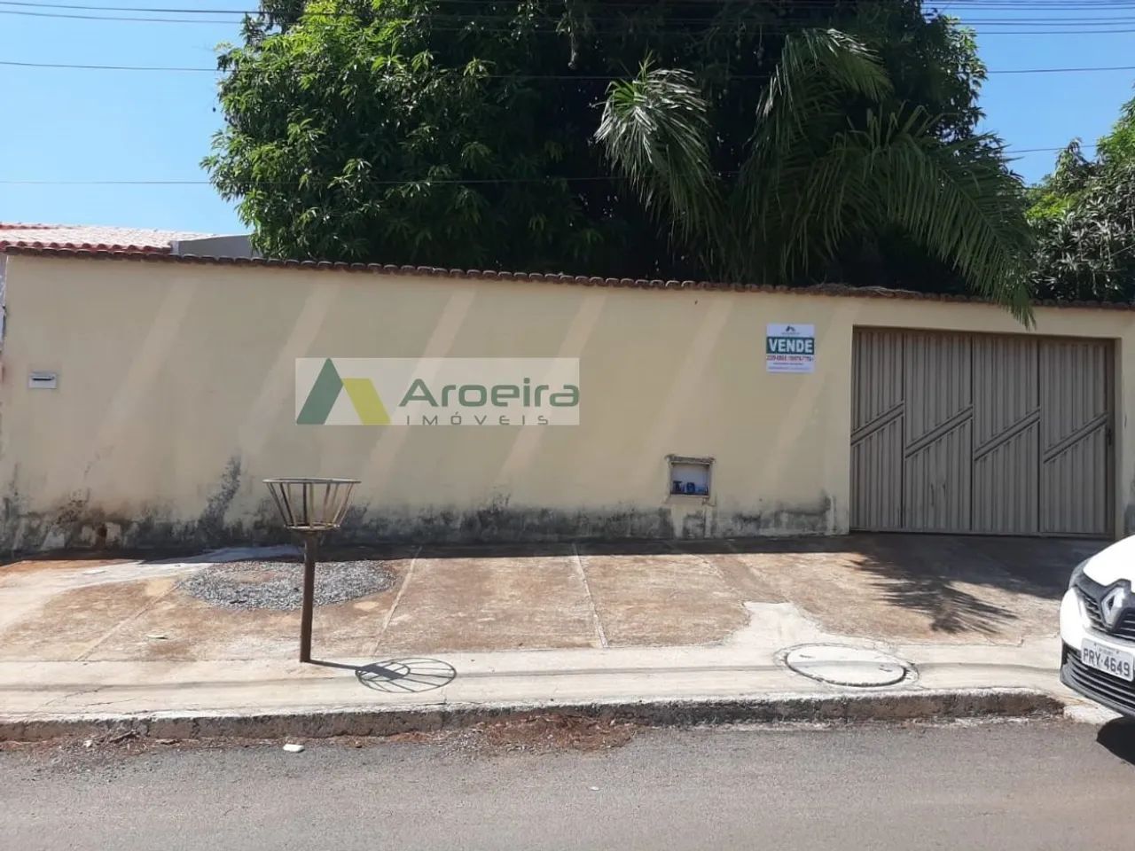 Casa Padrão para Venda em Garavelo Residencial Park Aparecida de Goiânia-GO